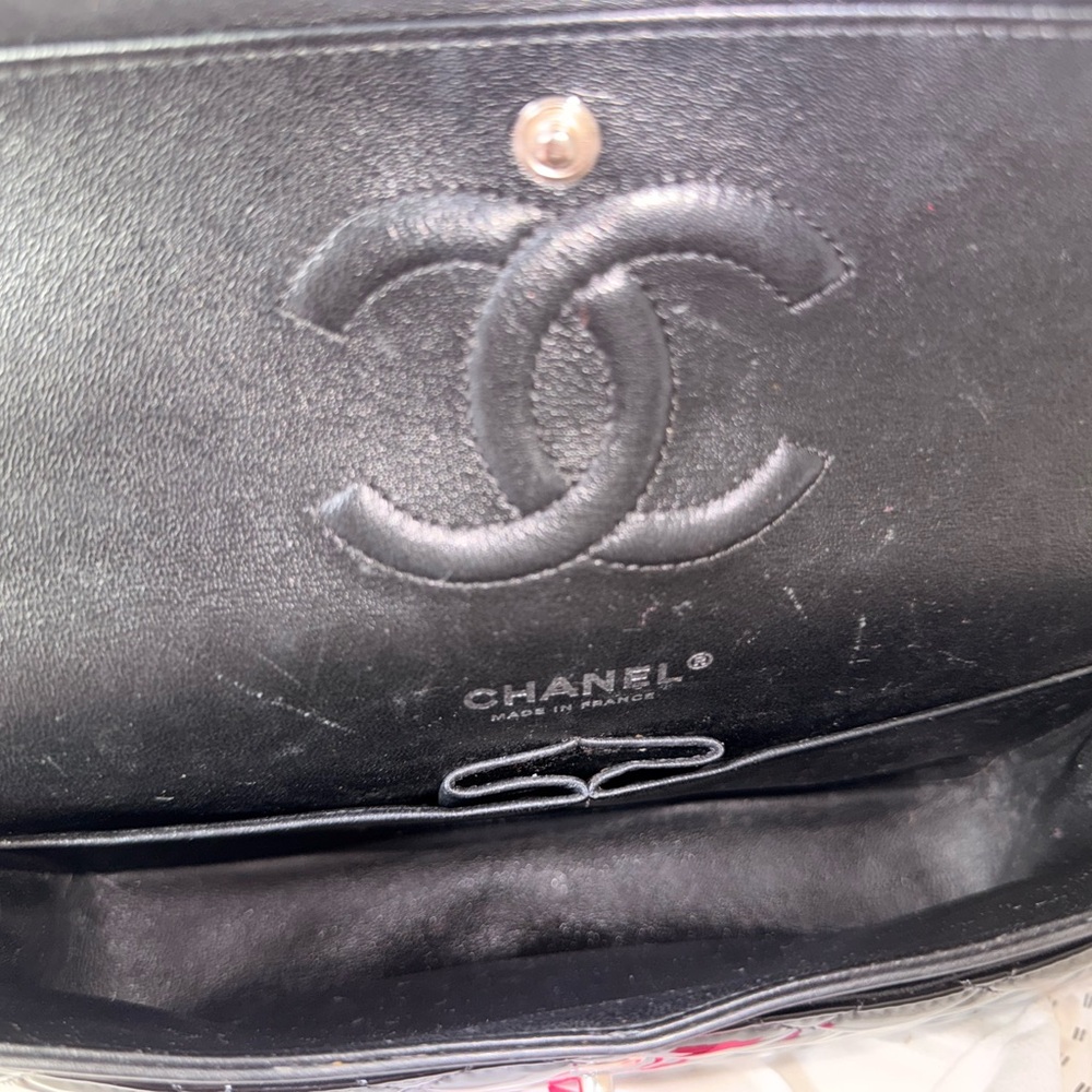 Chanel Classic Flap Bag - Picture 11 of 11